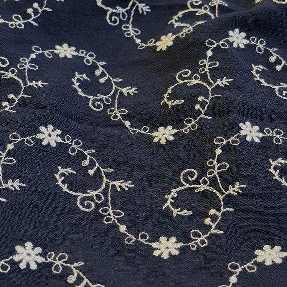 Francesca’s Navy Blue Embroidered Mini Dress Tie Back Puff Sleeve Medium NWT - Picture 5 of 9